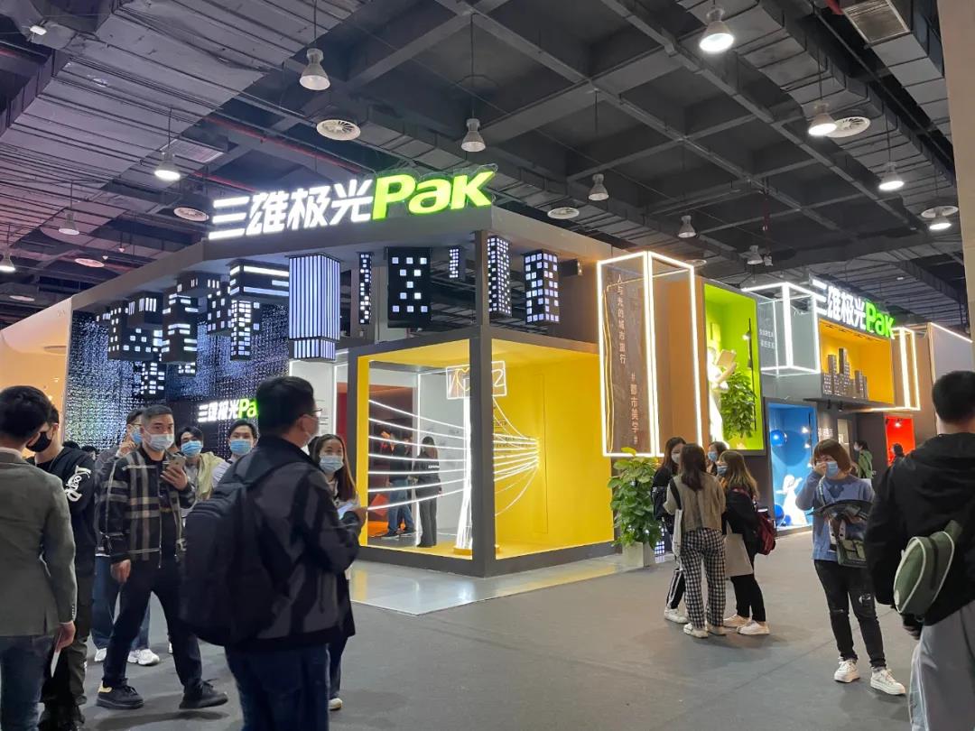 欧普、佛照、三雄极光等争相出动！突击展会真能挽救企业业绩吗